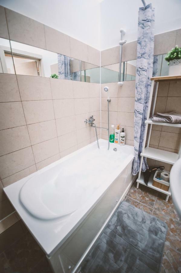 Apartamentai Niden - Su Terasa Ir Vaizdu I Marias Nidos Centre Dış mekan fotoğraf